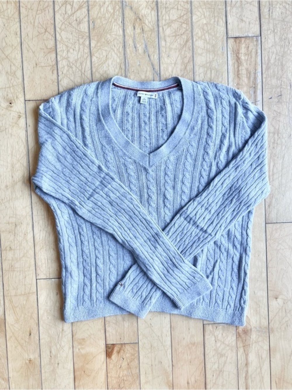 Tommy Hilfiger Oversized Grey Collegiate Cable‑Knit V‑Neck Sweater Size XS